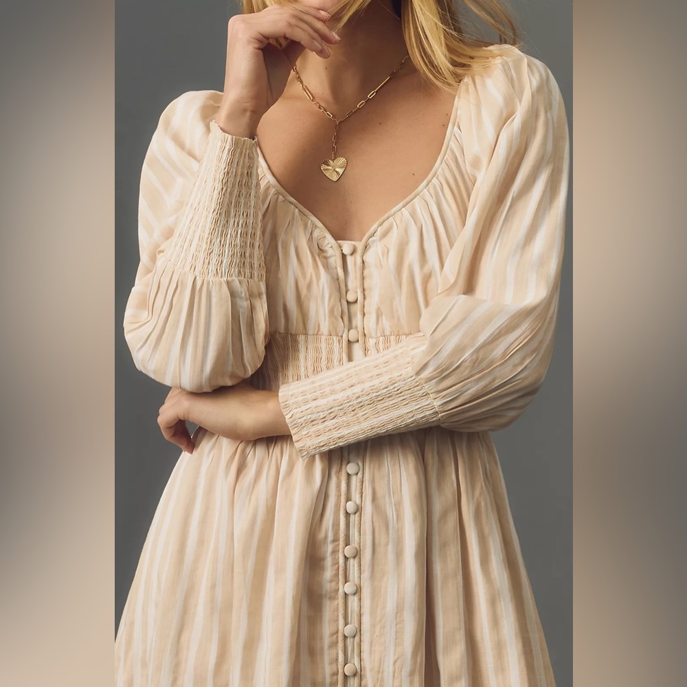 Elegant Cream Maxi Dress - Picture 3 of 14
